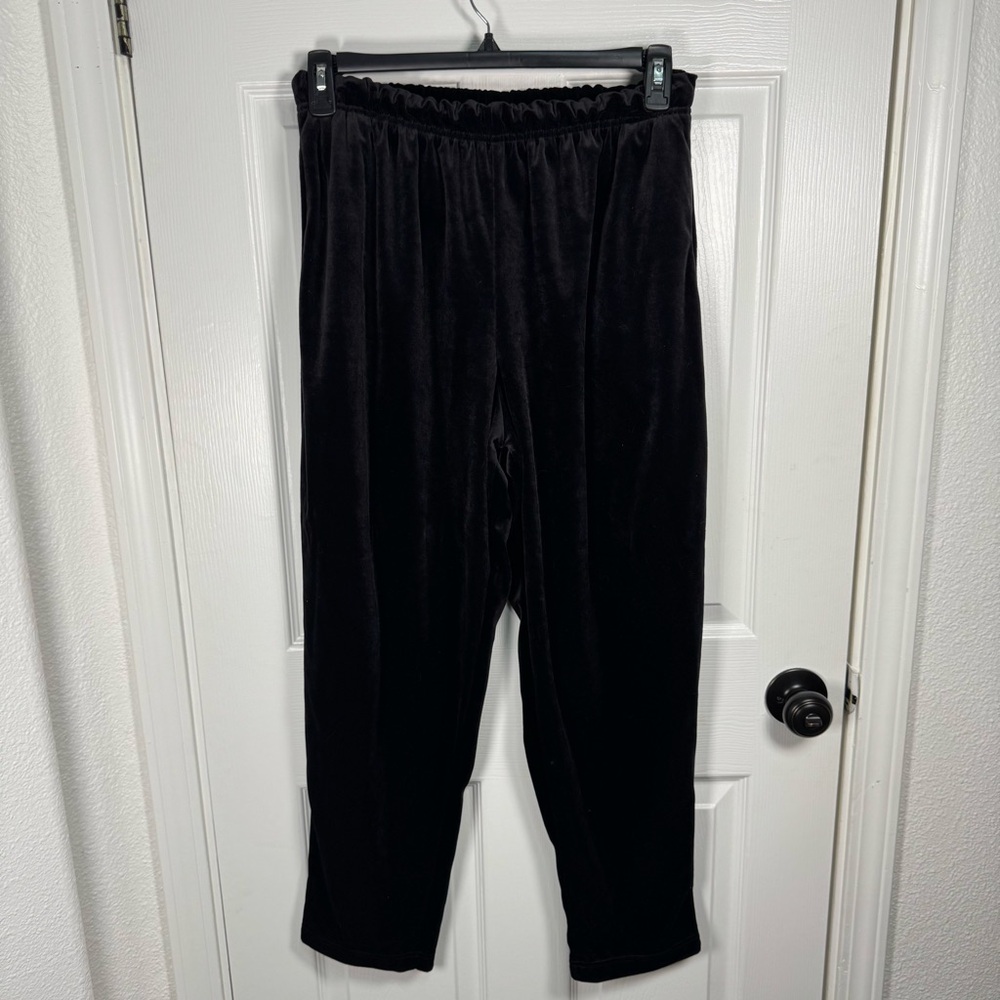 Jaclyn Smith Sport Black‎ Velvet Pants
